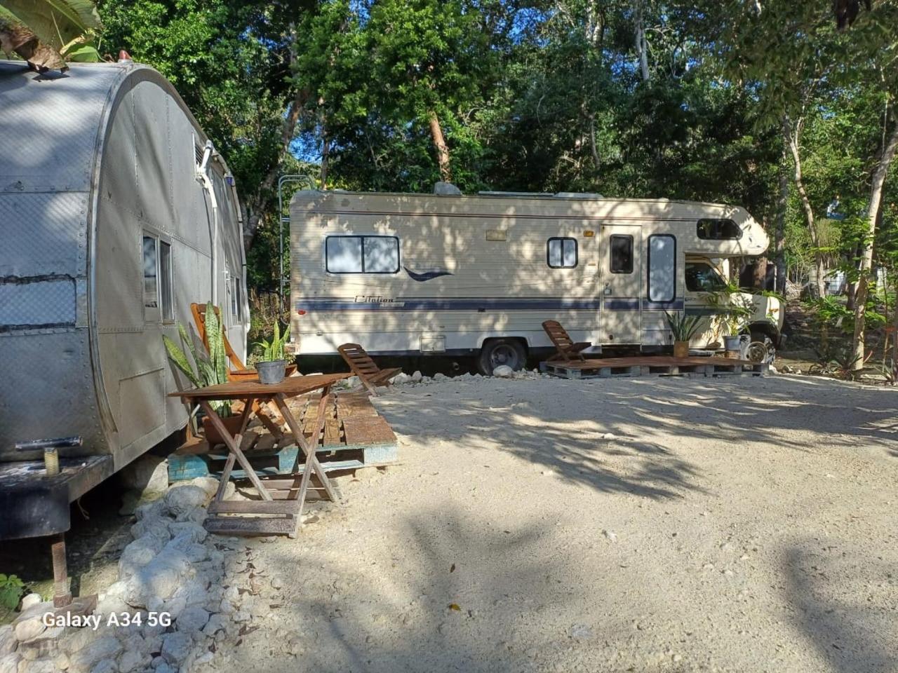 Momotoh Camper Hotel Xpujil Bagian luar foto