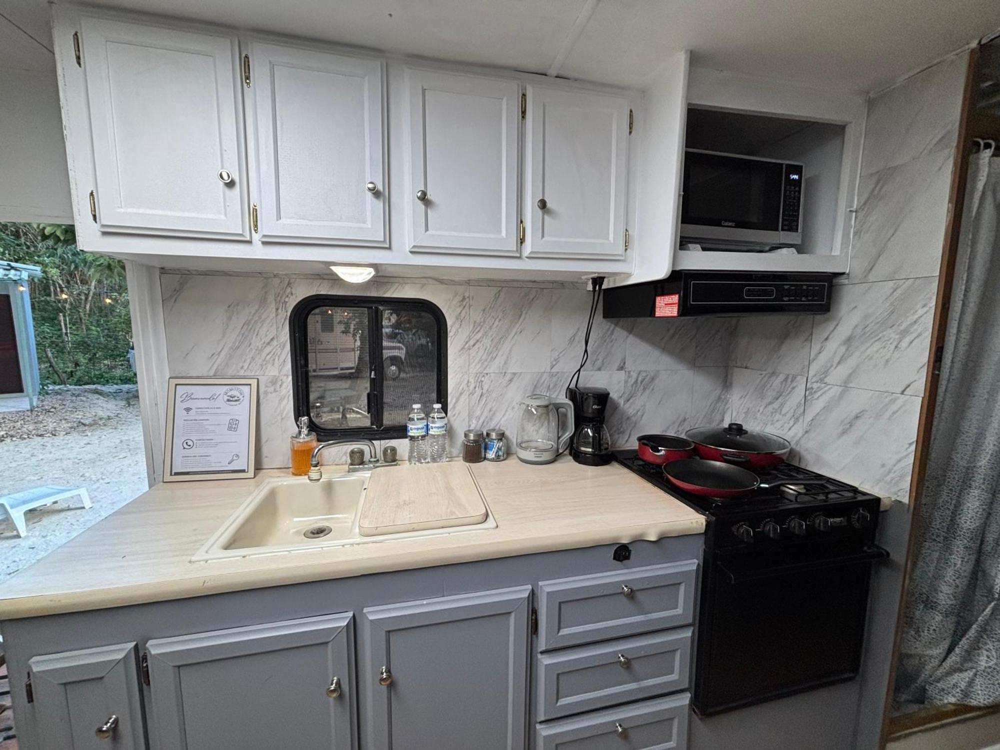 Momotoh Camper Hotel Xpujil Bagian luar foto
