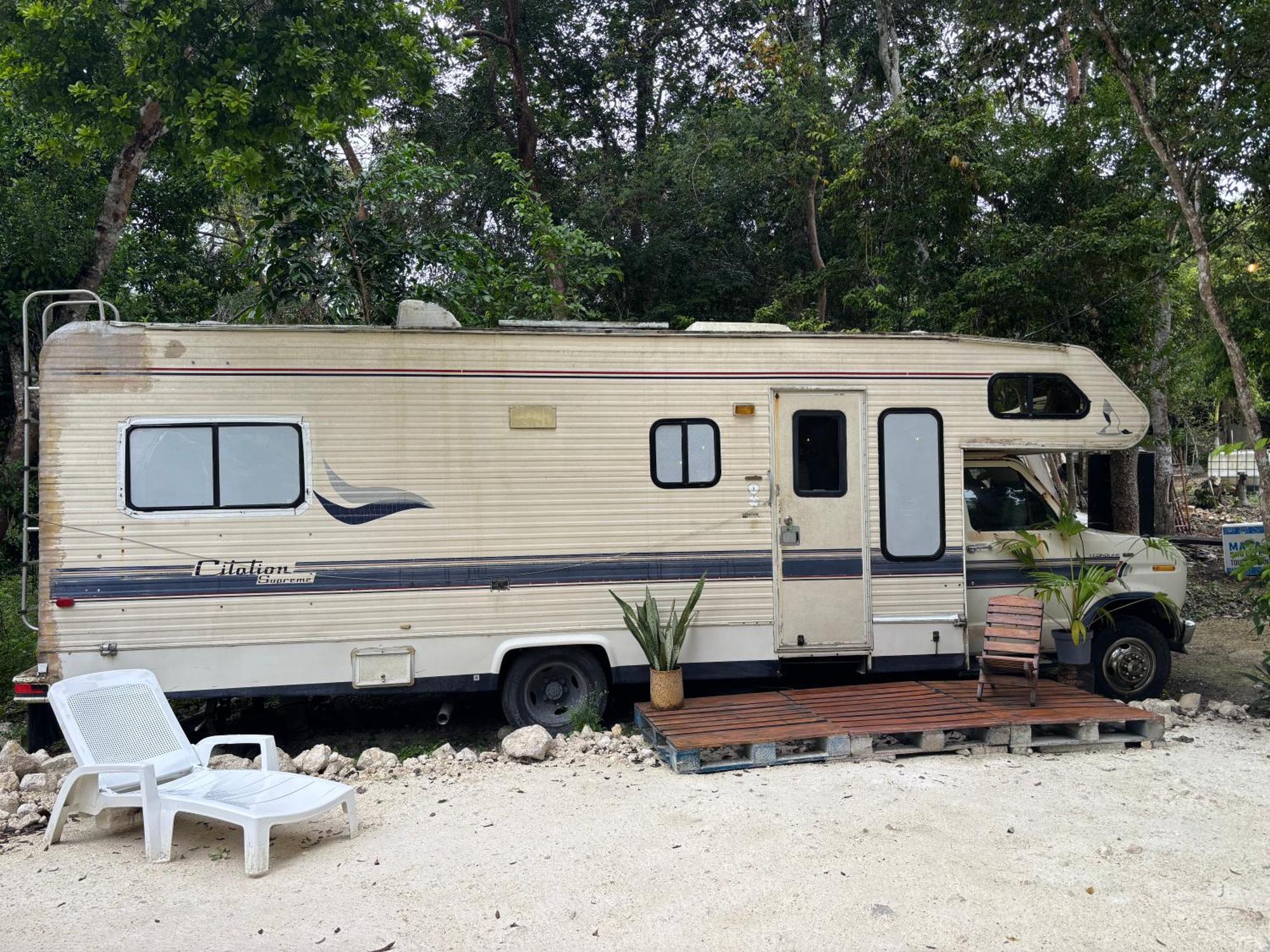 Momotoh Camper Hotel Xpujil Bagian luar foto