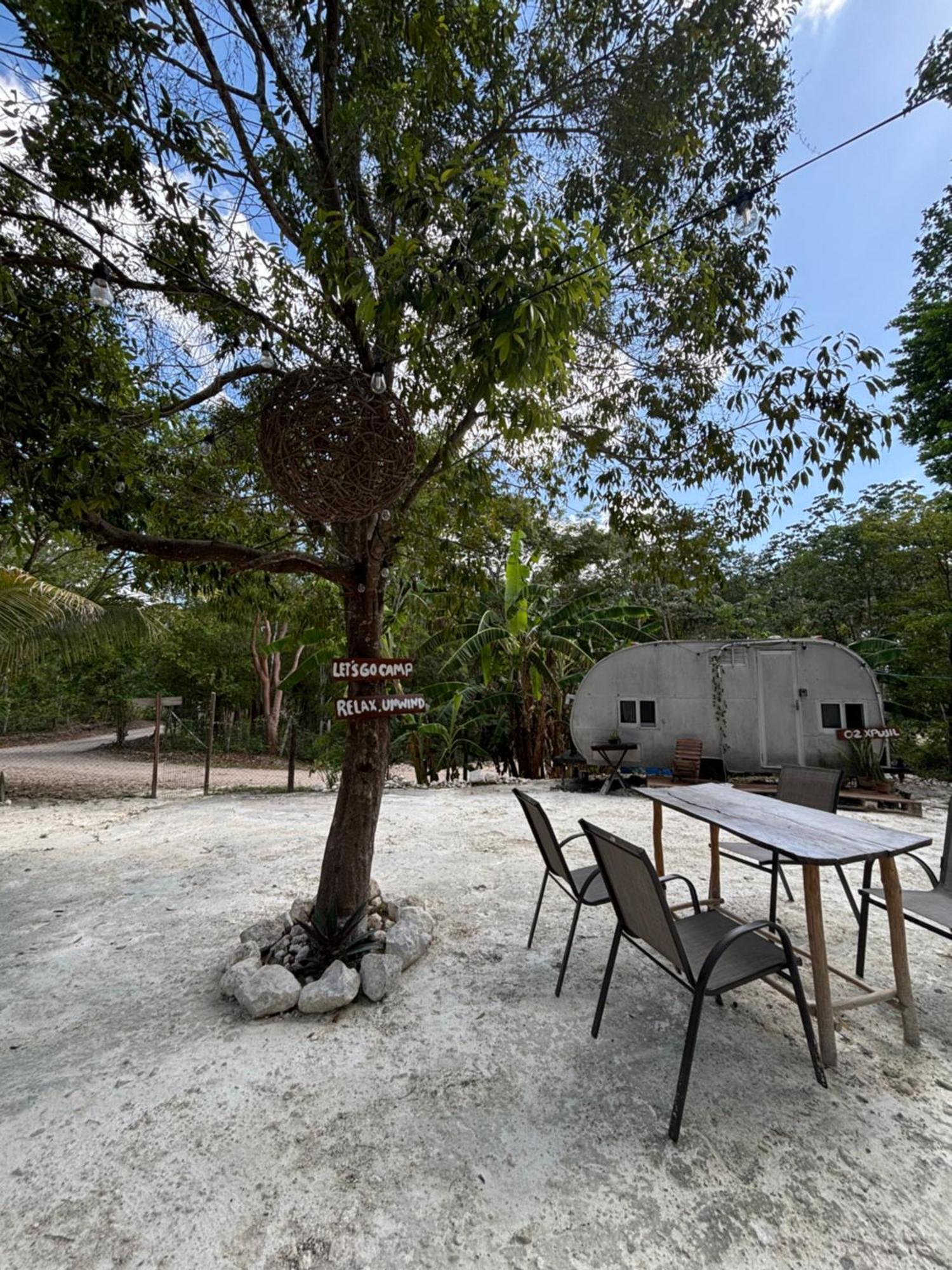 Momotoh Camper Hotel Xpujil Bagian luar foto
